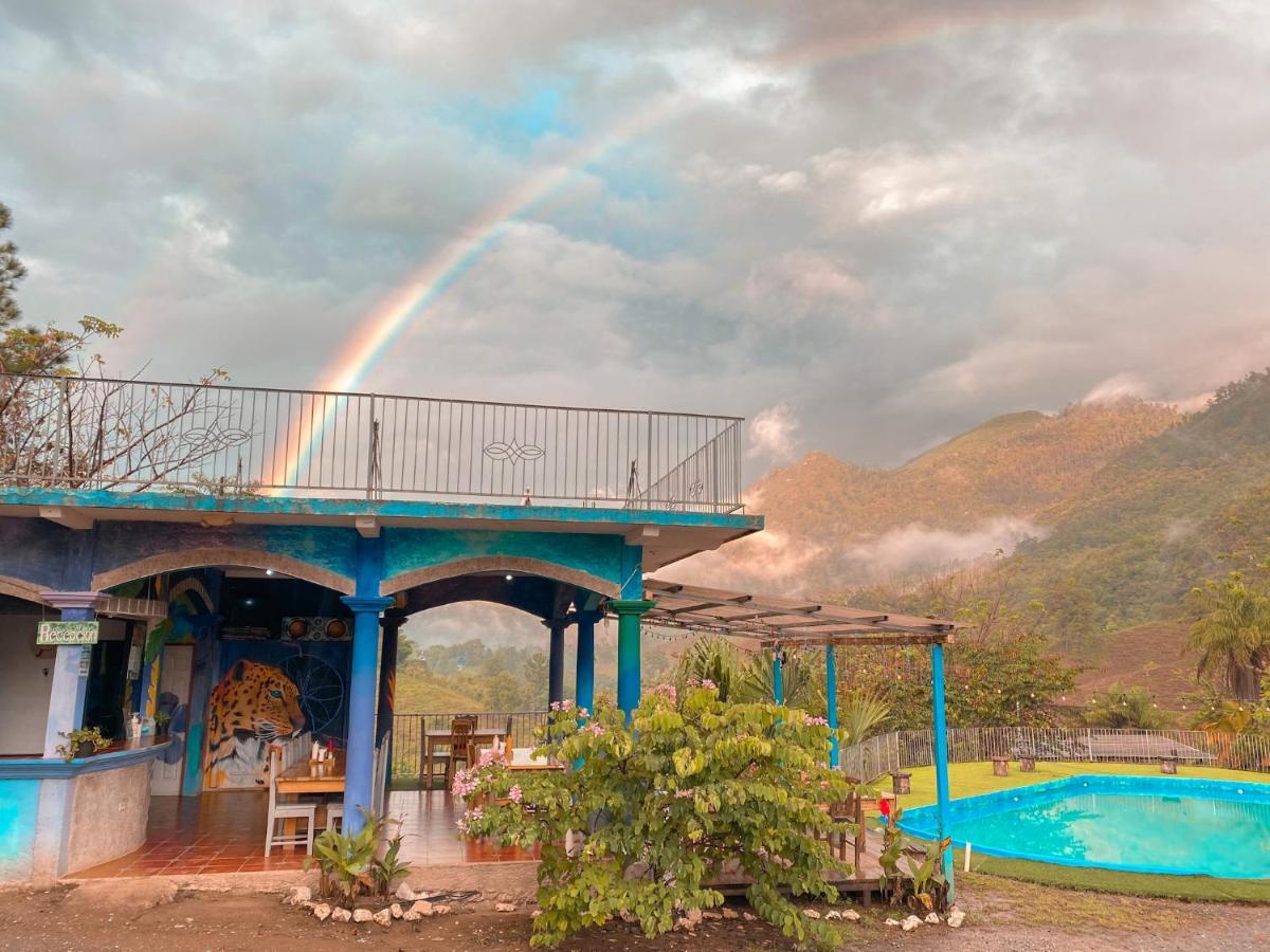 El Mirador De Tansu Hotel Lanquín Екстериор снимка